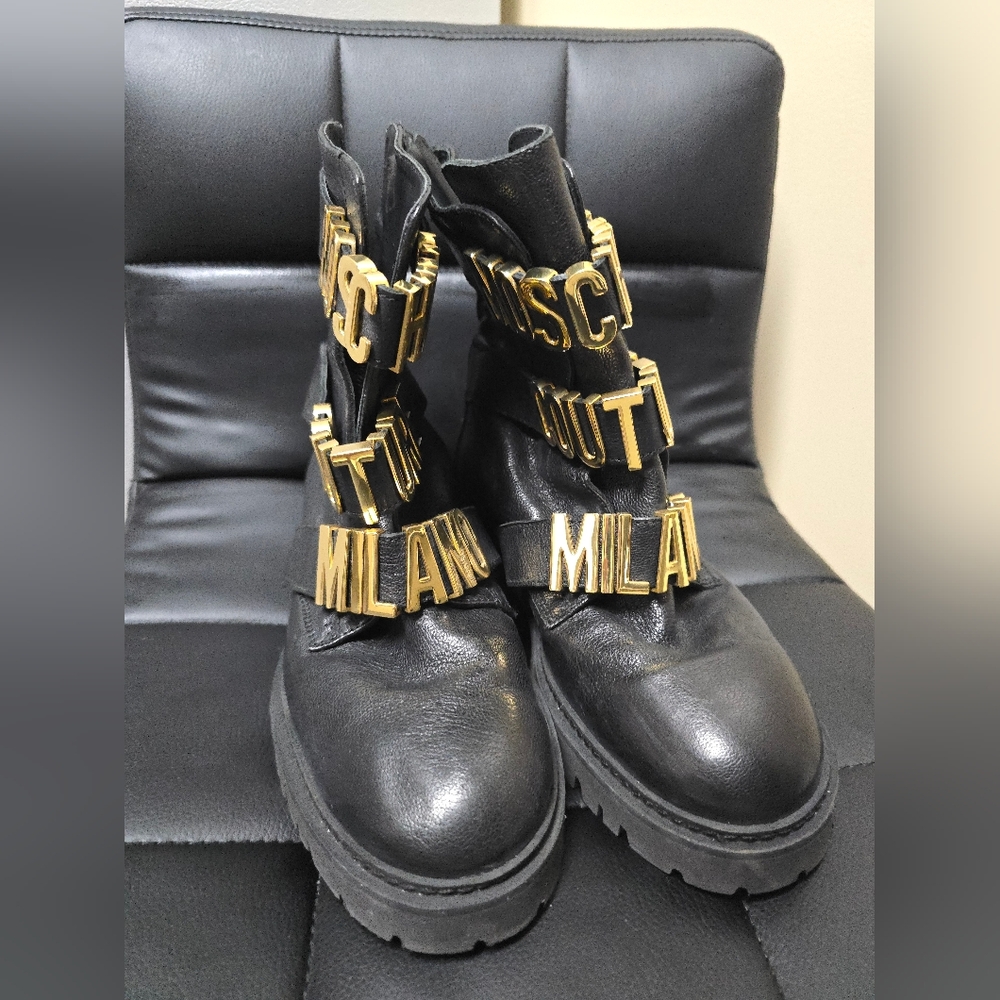 【送料&関税込】Moschino Boot With Logo Moschino Ankle boots with logo | Men's Shoes | Vitkac